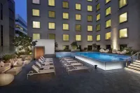 Hilton Garden Inn Dubai, Mall Avenue - Beach