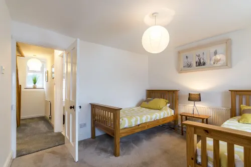 Shell Cottage - 2 Bedroom Holiday Home - Tenby