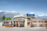 Travelodge by Wyndham Golden Sportsman Lodge Hotels in Golden