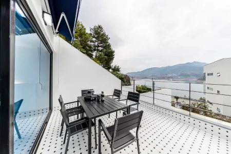 Hapcheon Rest Pool Villa Отели в г. Хапчхон