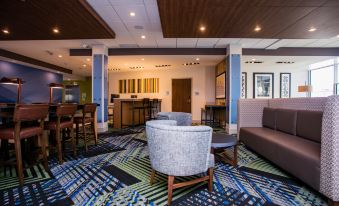 Holiday Inn Express & Suites Rehoboth Beach