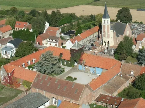La Ferme de la Sensée Hotels in Corbehem
