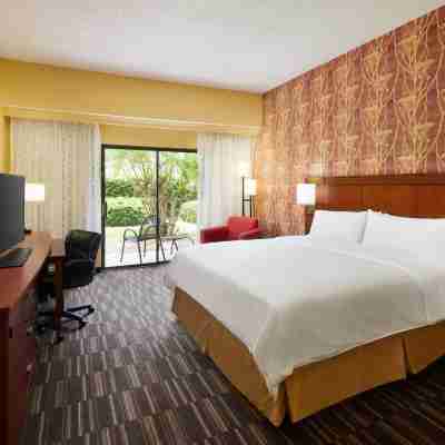 Holiday Inn Express Tifton Rooms