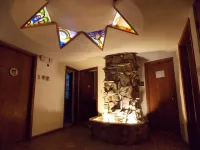 7 Gables Inn & Suites Hotels in College