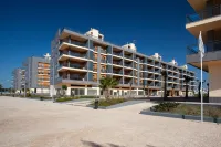 Real Marina Residence - Pools