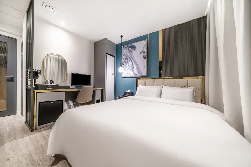 Wonju Hotel on the moon