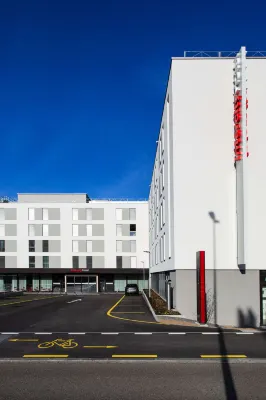 IntercityHotel Zürich Airport Hotels in Bachenbulach