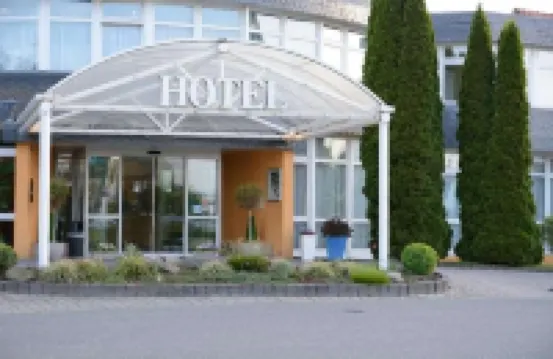 Avalon Hotelpark Königshof Отели в г. 