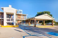Motel 6 Lawton, OK - 2-Star