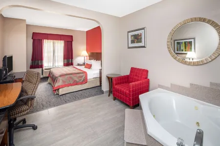 Ramada by Wyndham Alpharetta/Atlanta North Отели рядом с достопримечательностью «Bonobos»