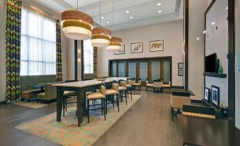 Hampton Inn & Suites Robbinsville