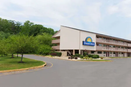 Days Inn by Wyndham Monmouth Junction/S Brunswick/Princeton Отели в г. Monmouth Junction