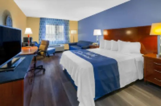 Days Inn by Wyndham Milan Sandusky South Hotels in Milan Township