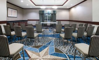 La Quinta Inn & Suites by Wyndham DFW Airport West - Euless