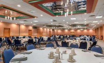 Quality Hotel Conference Center Cincinnati Blue Ash