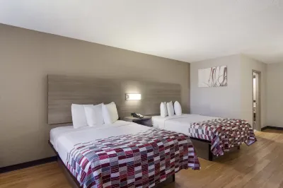 Red Roof Inn & Suites Brunswick I-95 Hotel a 