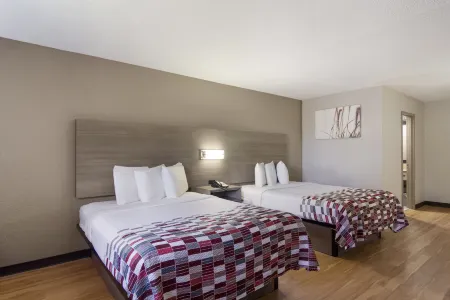 Red Roof Inn & Suites Brunswick I-95