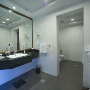 Ramada by Wyndham Abu Dhabi Corniche