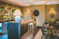 The Coed-Y-Mwstwr Hotel - bar