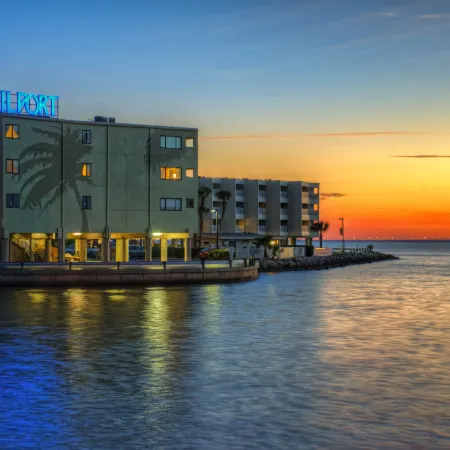 Oceans Pointe, an inspired Bayview condo, Htd Pool