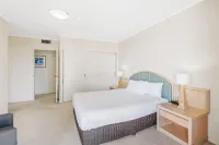 Dockside Brisbane Hotels in Kangaroo Point