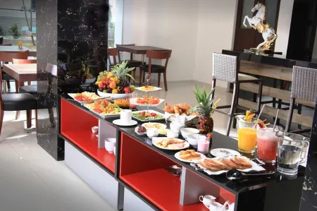 Prince Hotel Отели рядом с достопримечательностью «Iglesias de la Chiquitania»