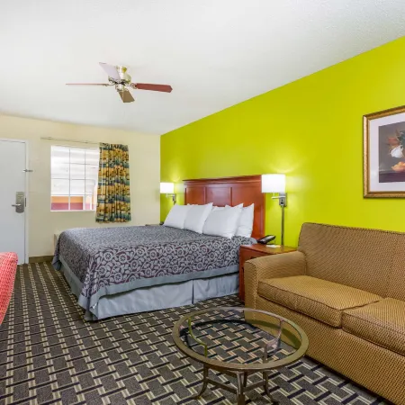 Days Inn by Wyndham Trenton