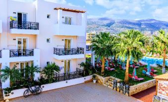 Yiannis Manos Hotel Resort