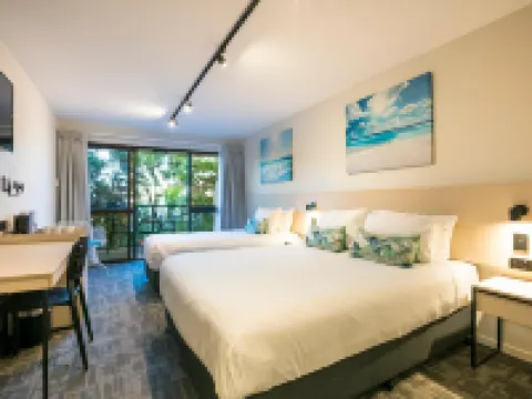 ไนท์แคปที่โรงแรมคาวานาวอเตอร์ส โรงแรมในมูลูลาบา