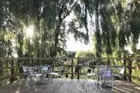 The Three Pickerels Hotels in Chatteris