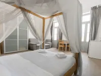 Douskos Guesthouse Отели в г. 