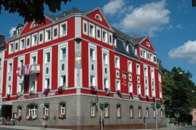 Hotel Strauss Hotels near Theresienstein Park