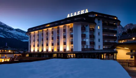 Hotel Alaska Cortina Отели в г. Кортина д'Ампеццо'