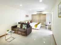 The Plimplace Hotel Hotels near Chatuchak