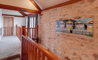 Hills Farm Stays