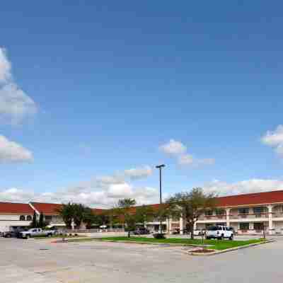 Best Western Pearland Inn Hotel Exterior