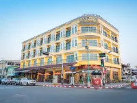 LANDMARK NAKHONPHANOM HOTEL Отели рядом с достопримечательностью «Река Меконг»