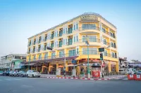 那空拍儂地標飯店 - 早餐