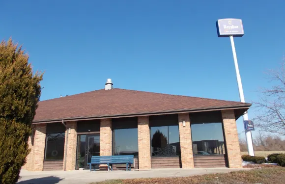 威爾明頓羅亞爾頓套房酒店