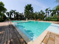 Estancia de Lorenzo Tarlac - piscina