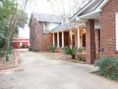 Opus House Historic Natchitoches Hotels in Natchitoches