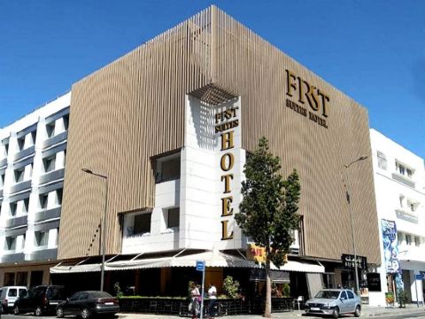 First Suites Hôtel