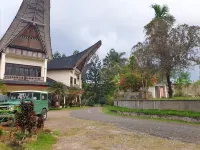 Toraja Prince Hotel Hotel dekat Hotel Tua Toraja Utara