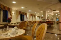 Hotel Del Rey Curitiba by Poty - NA Famosa Rua XV de Novembro Hotels in Curitiba