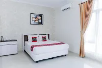 RedDoorz Syariah @ Hotel 91 Jember Hotels in Kaliwates