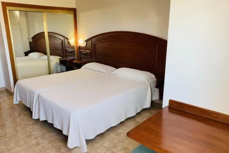 Hotel Tropical Отели в г. Оротава