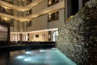 Embassy Suites by Hilton Atlanta Alpharetta - Pools
