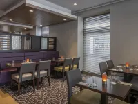 Maldron Hotel Smithfield Dublin City Các khách sạn gần Khu Smithfield