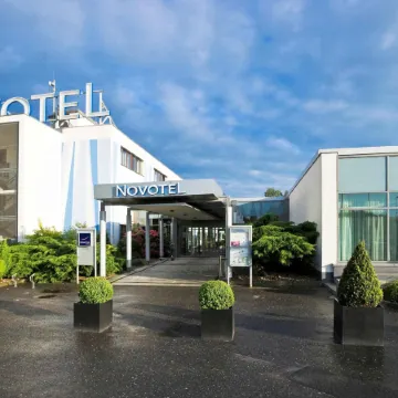 Novotel Poznan Malta Отели рядом с достопримечательностью «Мальтанское озеро»