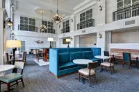 Hampton Inn & Suites Birmingham-Hoover-Galleria - Pet friendly